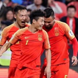  美因茨主场气势如虹，完胜对手巩固中游位置