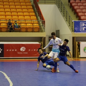  梅斯主场遭遇惨败保级形势岌岌可危